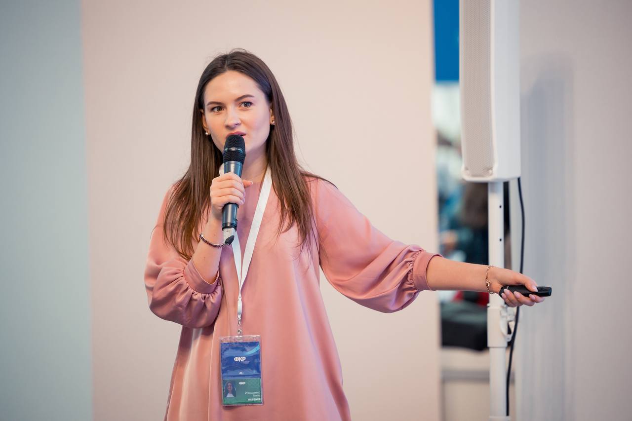 Анна Иващенко